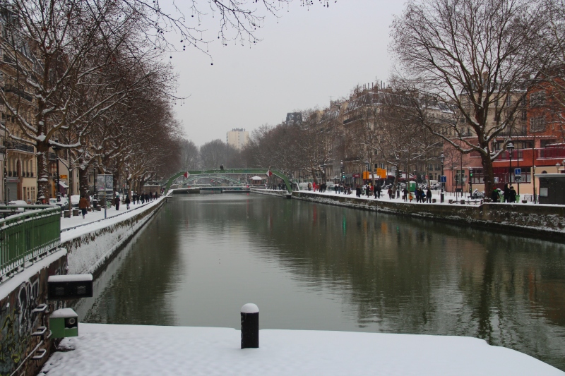 The snowy canal